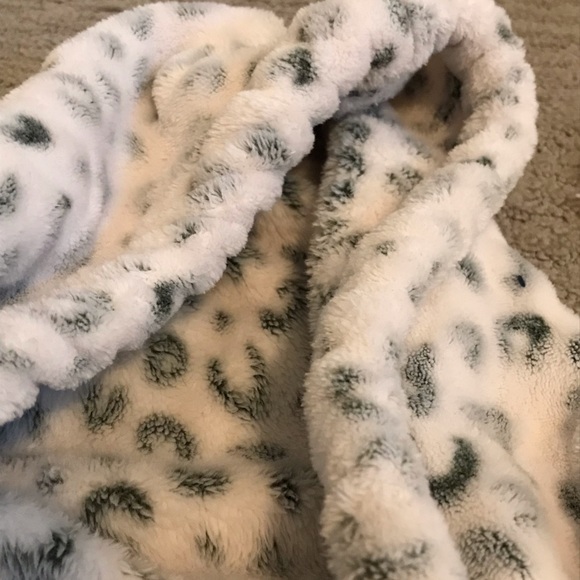 White leopard print jumpsuit size XS from Aeropostale - Picture 6 of 6